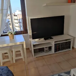 Apartamento Apartamento Triana Plaza Cuba.wifi 500mb Netflix, Sevilla