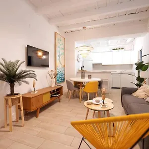 Apartamento A Estrenar En Calle Alcazares, Sevilla